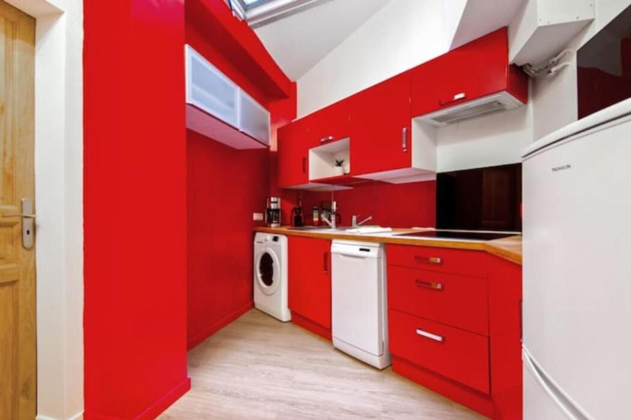 Cozy 2 Bedroom Apartment In Париж Экстерьер фото