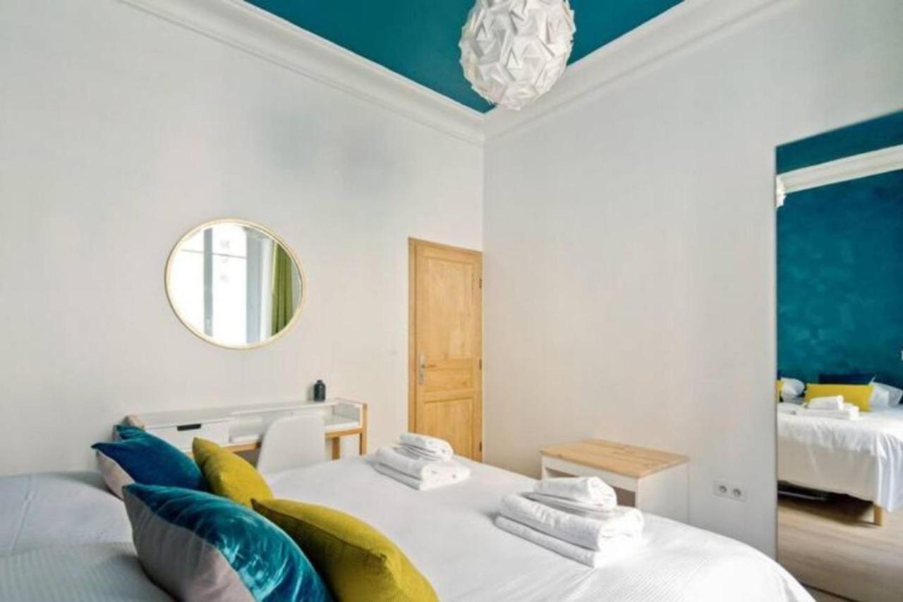 Cozy 2 Bedroom Apartment In Париж Экстерьер фото